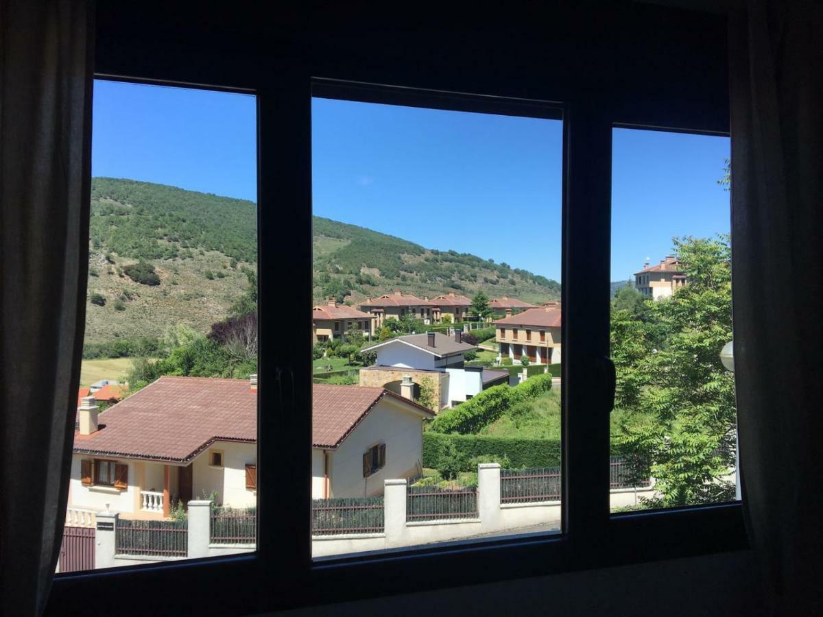 Zorraquín Apartamento Ezcaray Con Piscina מראה חיצוני תמונה