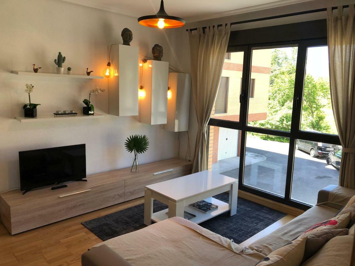 Zorraquín Apartamento Ezcaray Con Piscina מראה חיצוני תמונה